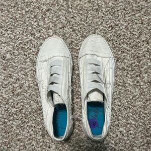 Blowfish White Casual Sneakers